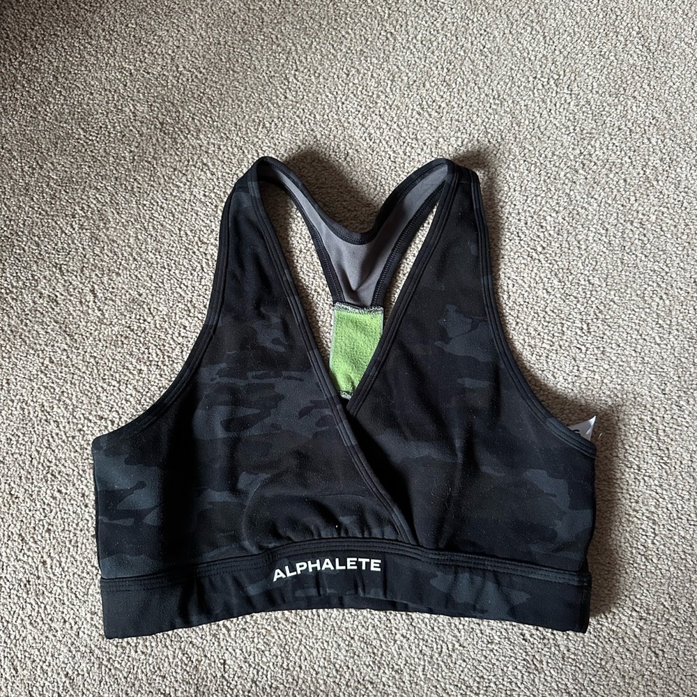 Alphalete Surface Wrap Bra